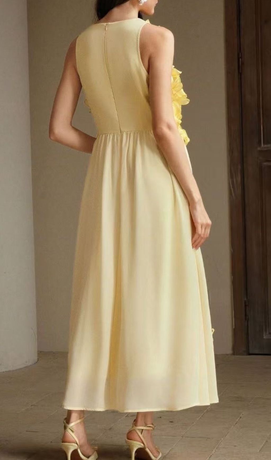 Garo Enchanting 3D Floral Midi Dress