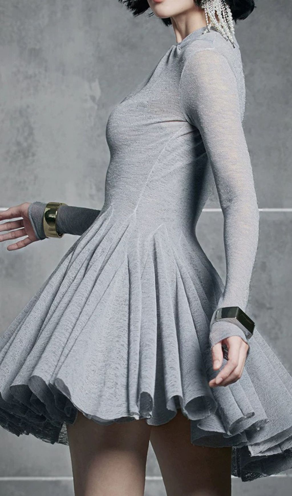 Hanako Chic Grey Long Sleeve Mini Dress