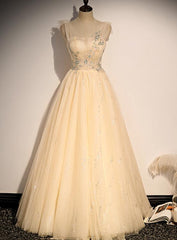 Precioso vestido de fiesta largo con lentejuelas color champán 