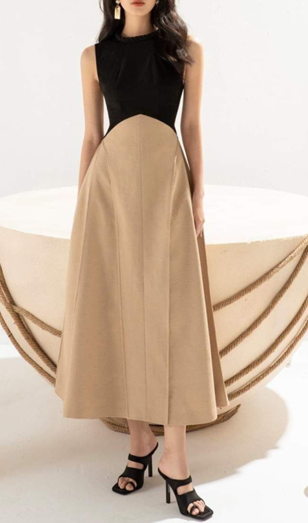 Chic Color Block Sleeveless Midi Dress