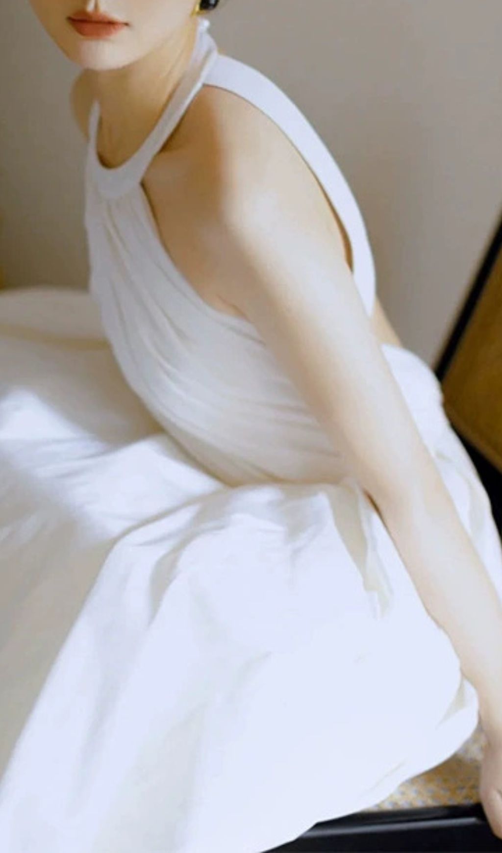 Jalia Modern Halter Backless Wedding Dress