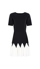 Julinka Chic Two-Tone Knit Pleated Mini Dress