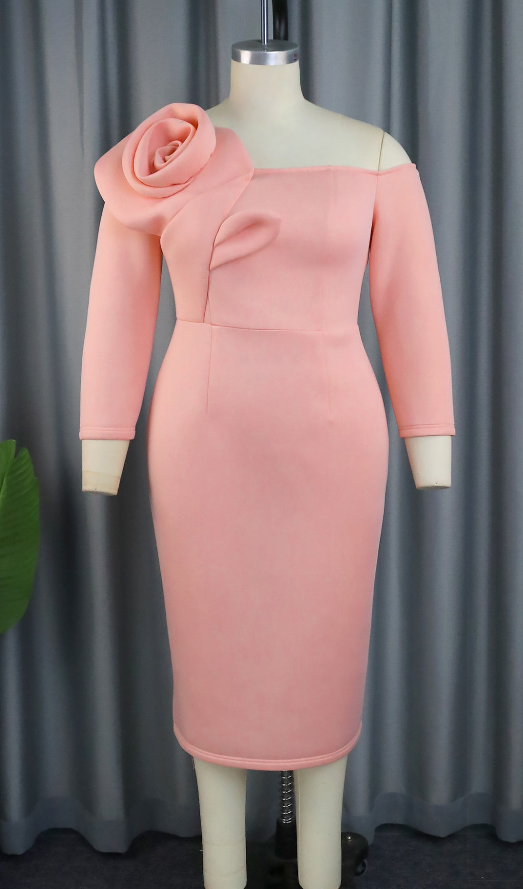 Bahira Elegant Blush Pink 3D Rose Off-Shoulder Long Sleeve Bodycon Midi Dress