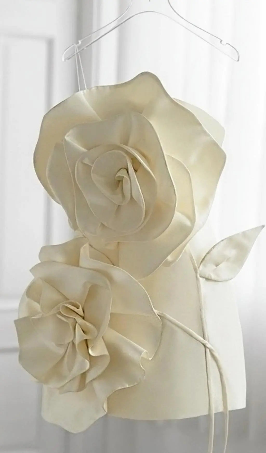 Achlys Romantic Beige 3D Floral Mini Dress