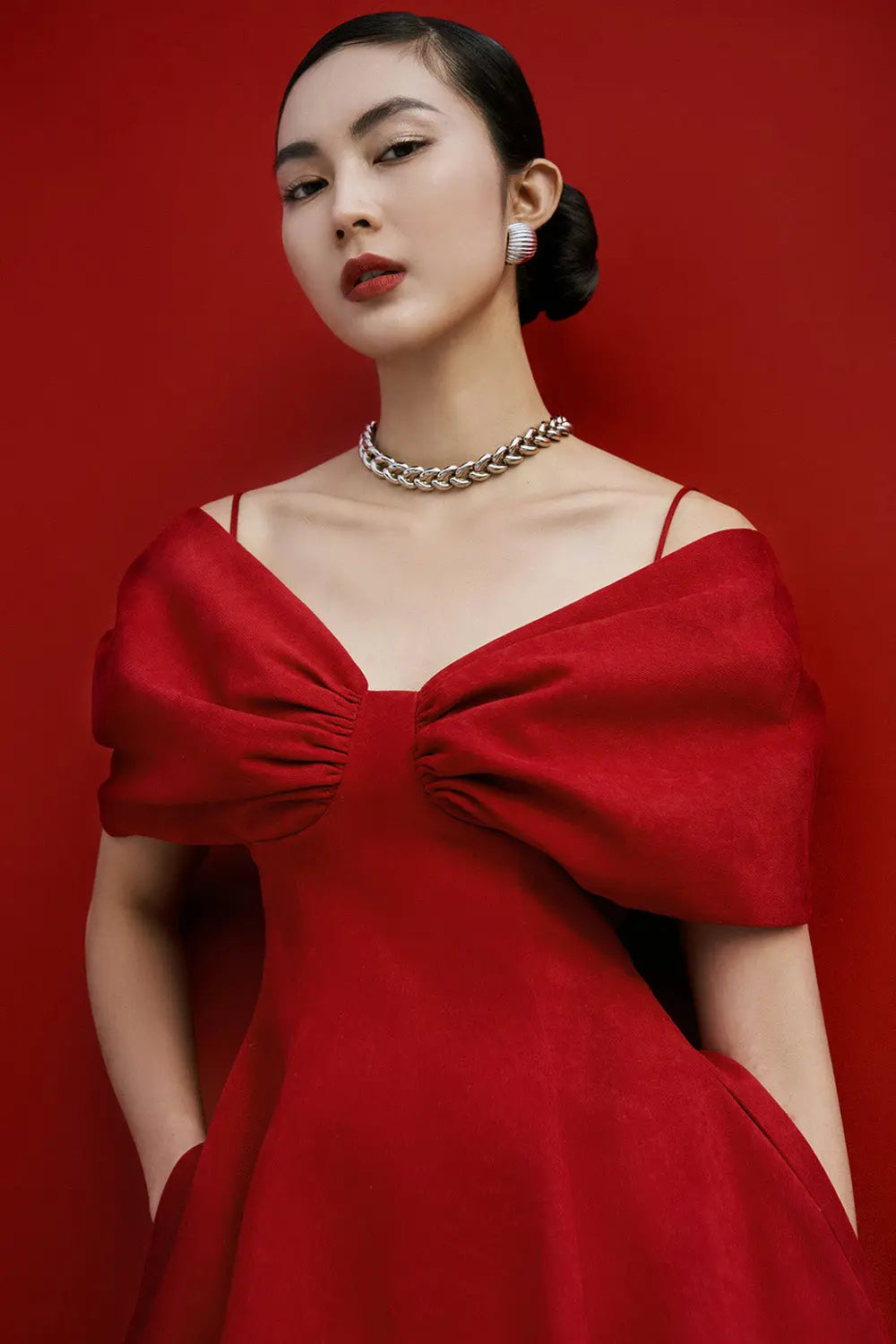 Chic Red Off-Shoulder Bow A-Line Mini Dress