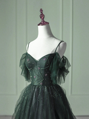 Vestido de fiesta de tul verde con hombros descubiertos, corte A y cuentas 
