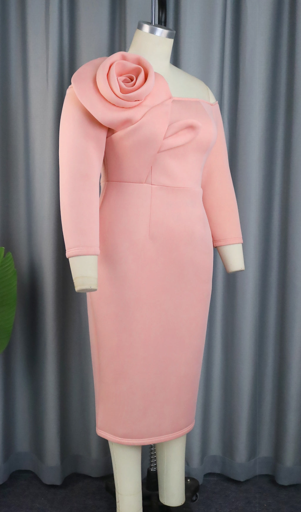 Bahira Elegant Blush Pink 3D Rose Off-Shoulder Long Sleeve Bodycon Midi Dress