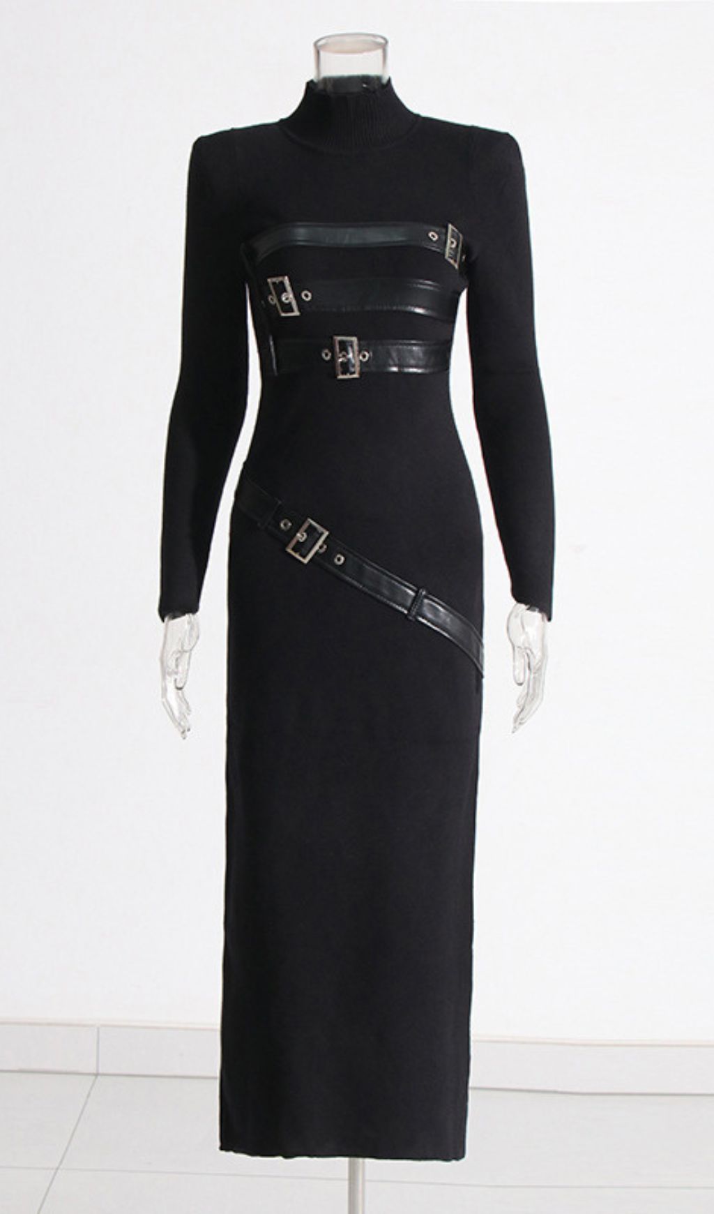 Isai Black Statement Buckle Maxi Dress