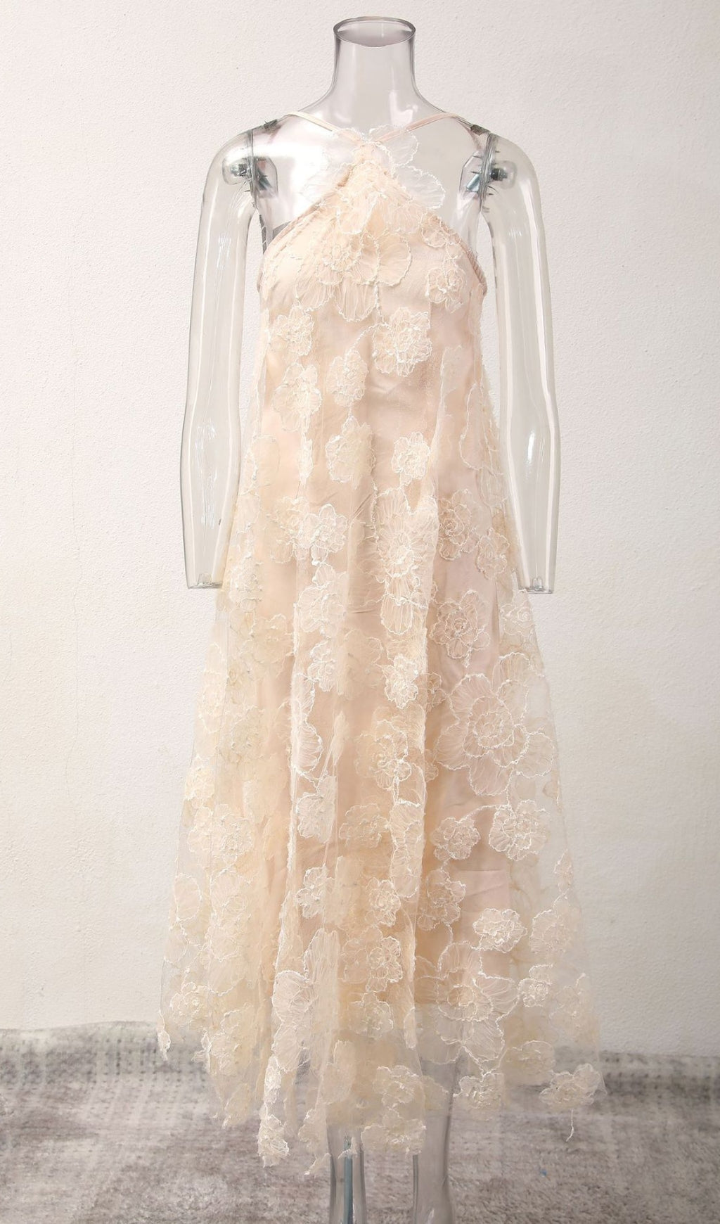 Billy Dreamy Floral Lace Halter Maxi Dress