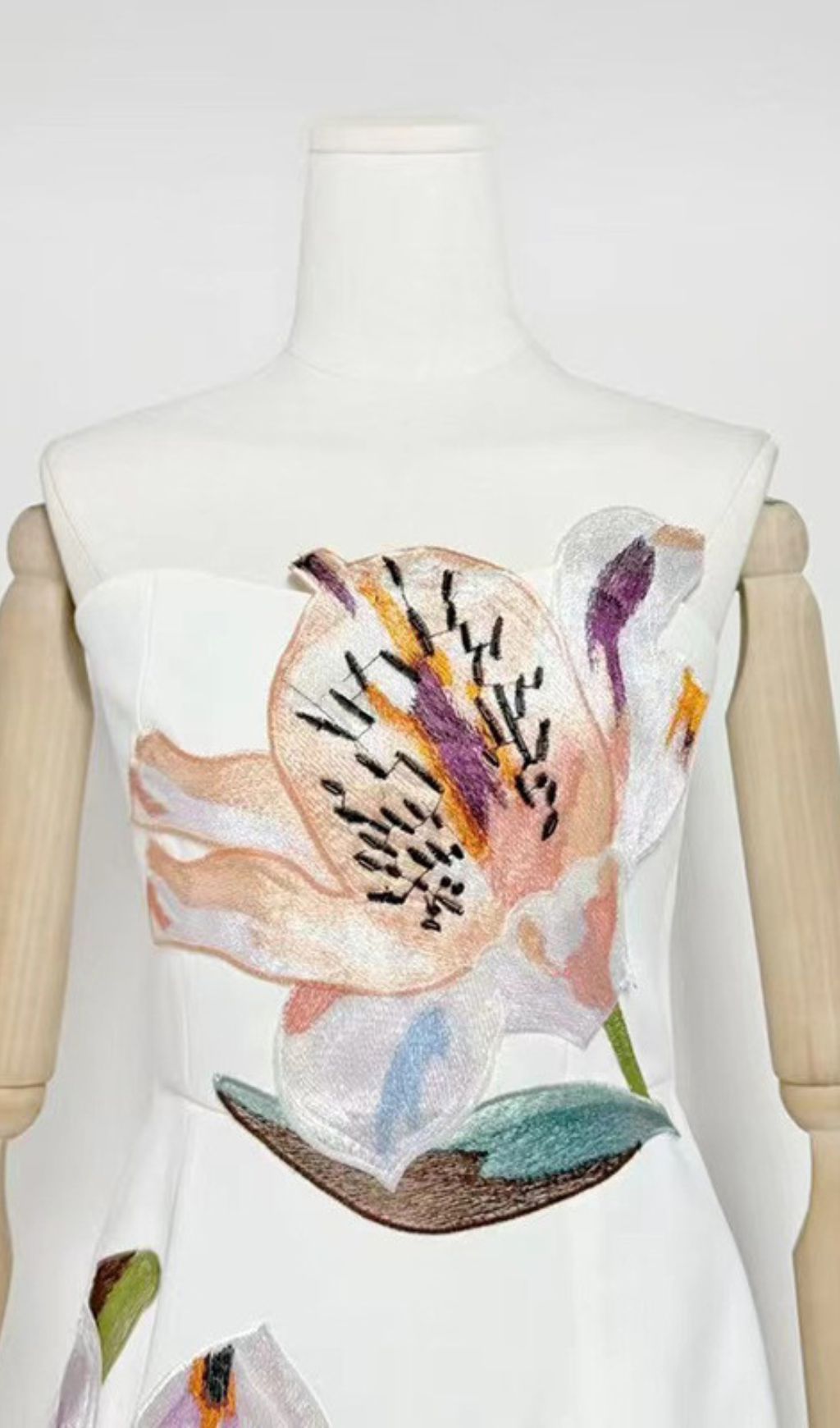 Huy White Strapless Mini Dress