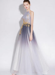 Hermoso vestido de fiesta largo de tul degradado con cuello halter y corte A 