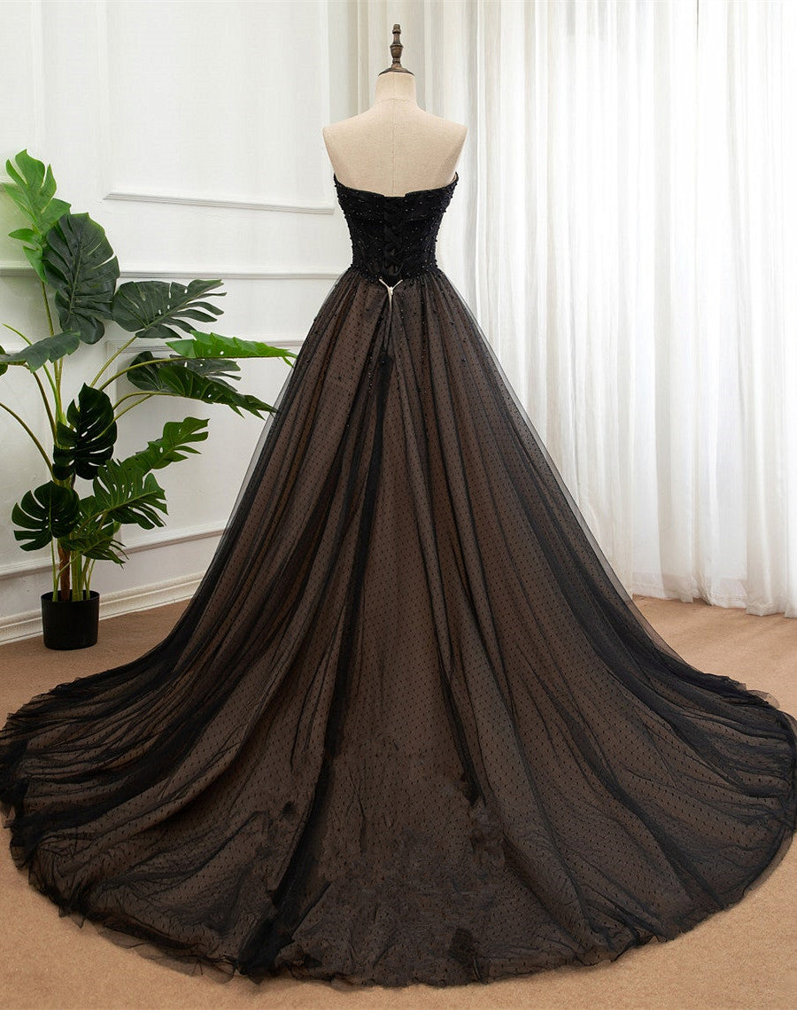 Vestido formal de tul negro con escote en forma de corazón y encaje 