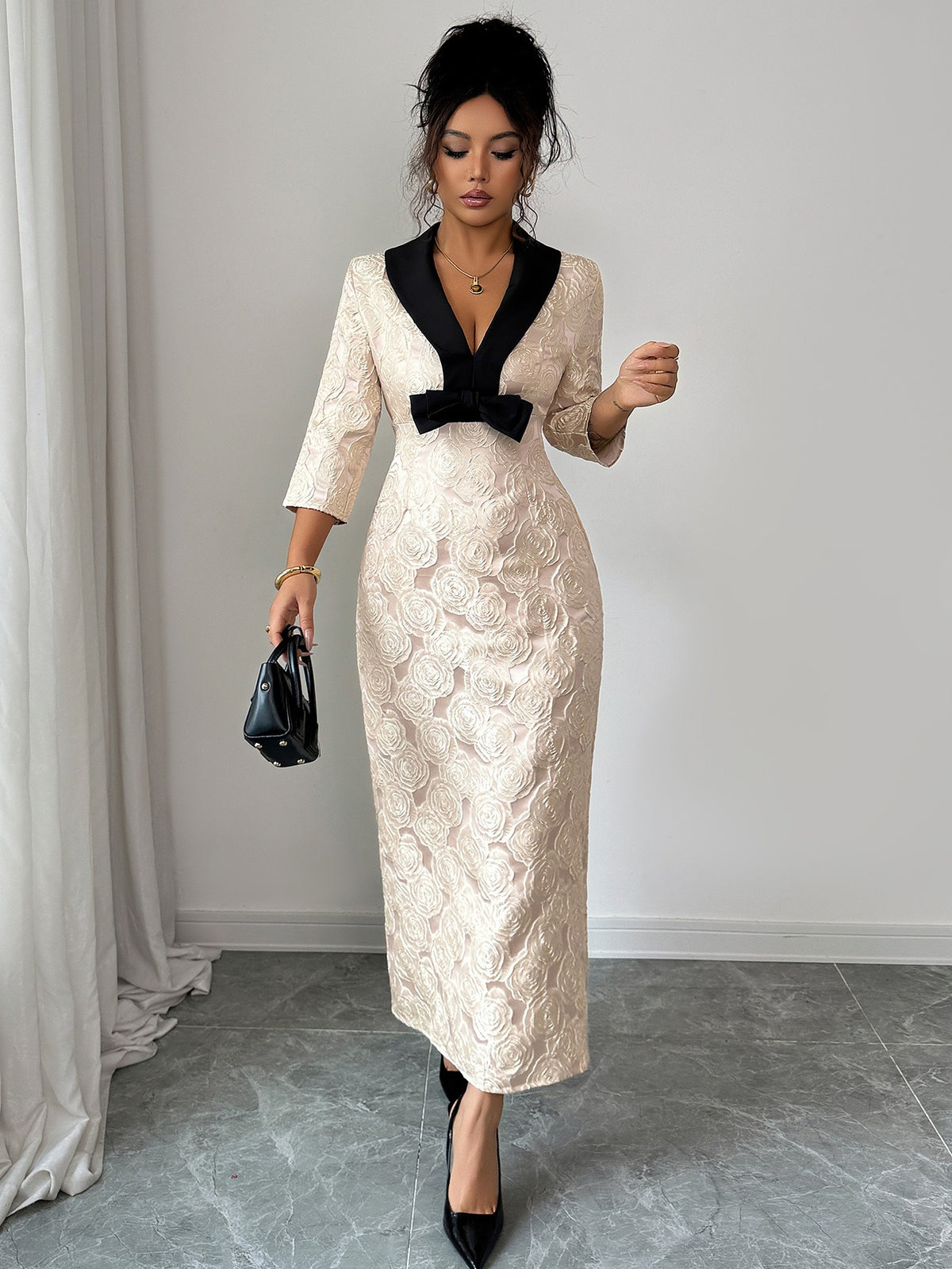 Elegant Blue Lace Long Sleeve Midi Dress with Statement Satin Bow