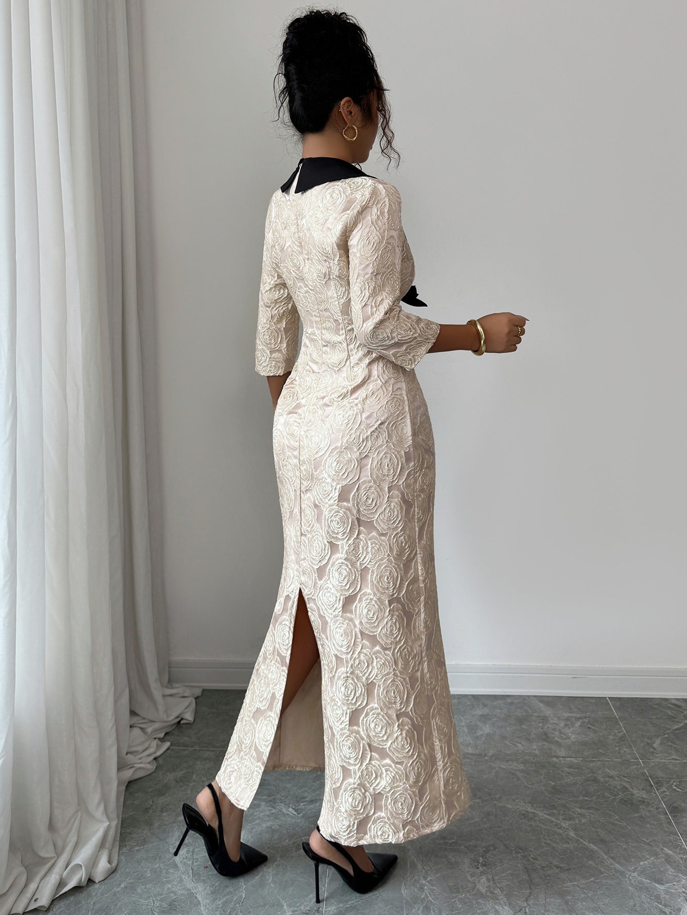 Elegant Blue Lace Long Sleeve Midi Dress with Statement Satin Bow
