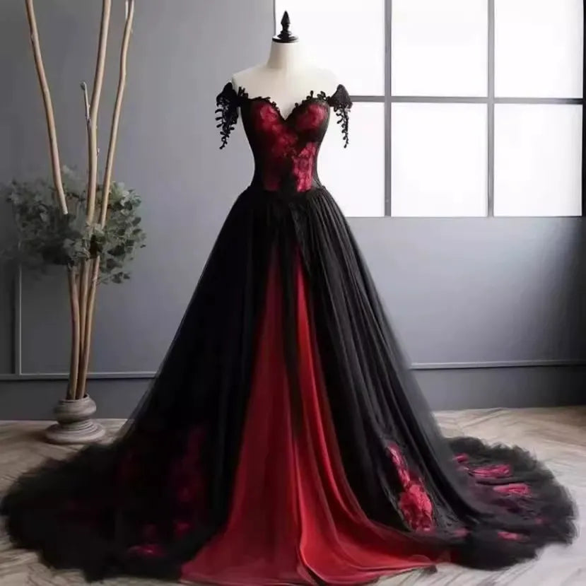 Beautiful Tulle Black and Red Straps Dress