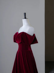 Vestido de fiesta de terciopelo rojo vino con hombros descubiertos y corte A 