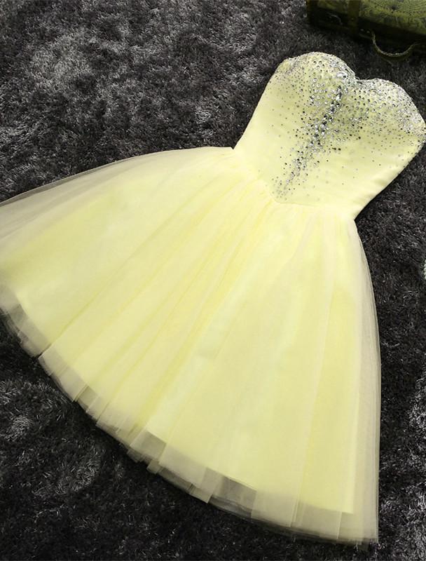 Light Yellow Tulle Short Beaded Sweetheart Homecoming Dress