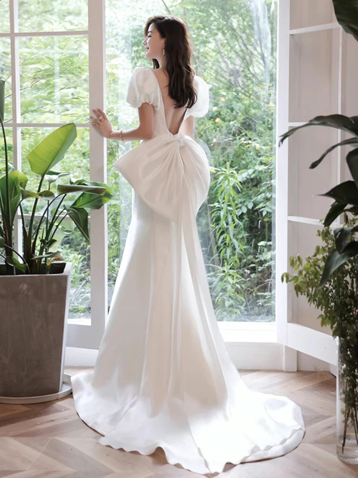White Mermaid Satin Puffy Short Sleeves Prom Dress