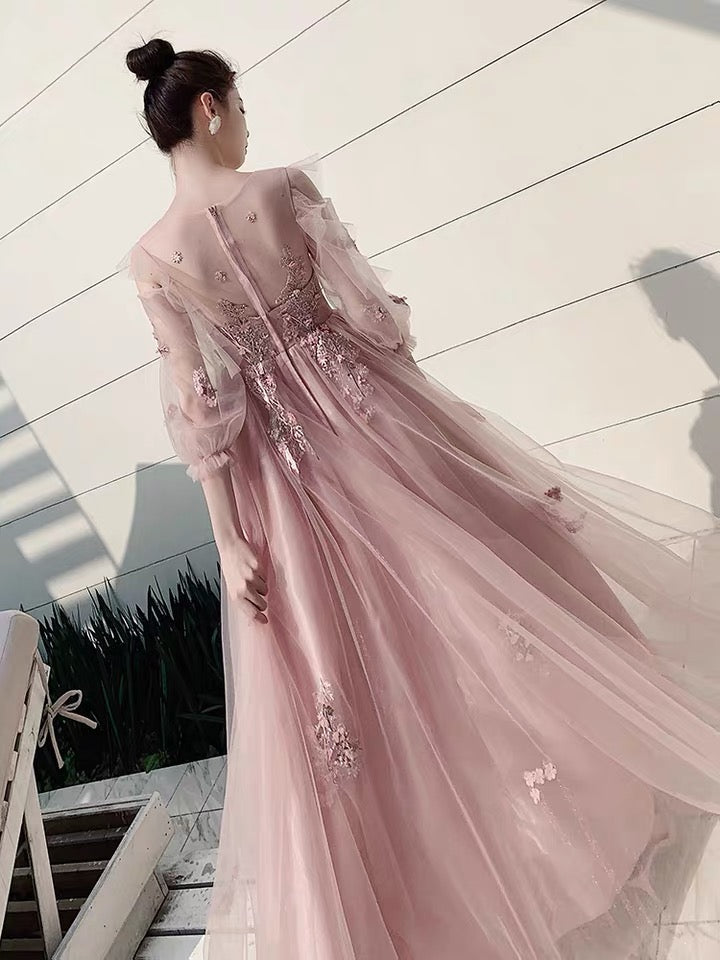 Charminig Pink Tulle Long Sleeves Round Neckline Party Dresses