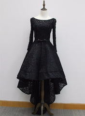 Vestido de fiesta de manga larga con encaje y corte alto bajo 