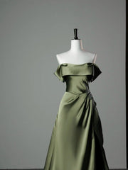 Vestido de noche largo de satén verde suave con hombros descubiertos y corte A 