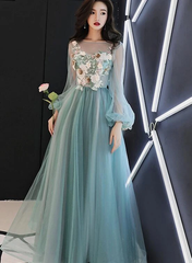 Fashionable Light Green Tulle Long Sleeves Prom Dress