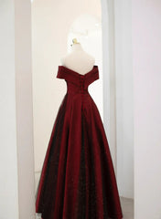 Vestido de fiesta largo de tul rojo vino con hombros descubiertos y corte A 